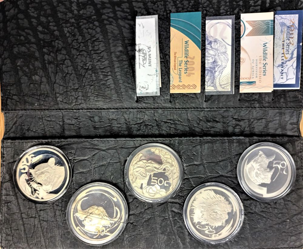 WILDLIFE BIG 5 PR0OF SILVER SET - ENCASED IN GREY LEATHER