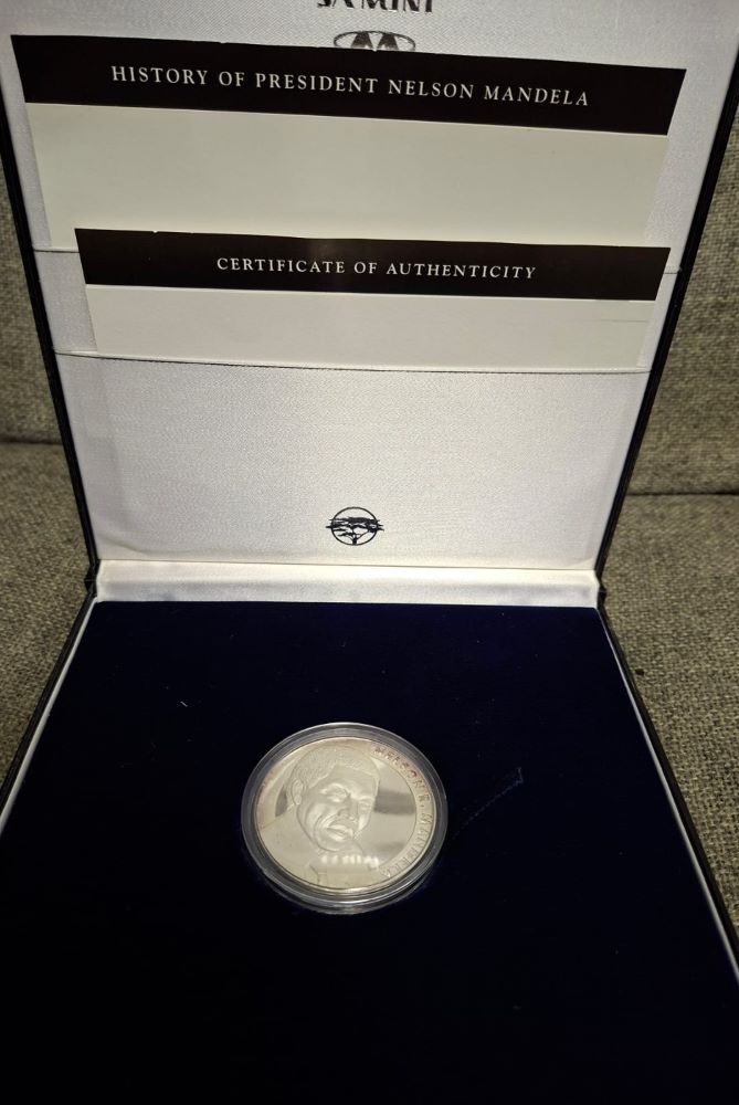 EDUCATION AFRICA FIVE  OUNCE SILVER MEDALLION-SUPERB