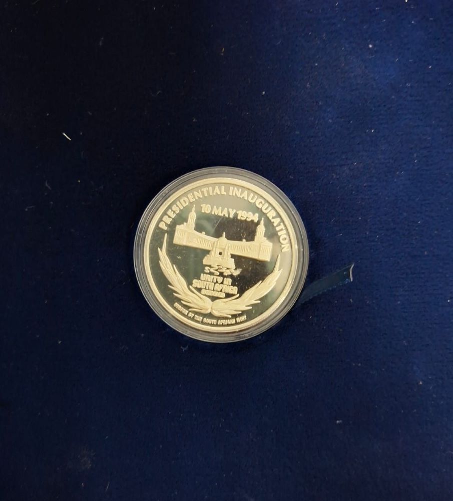 EDUCATION AFRICA FIVE  OUNCE SILVER MEDALLION-SUPERB